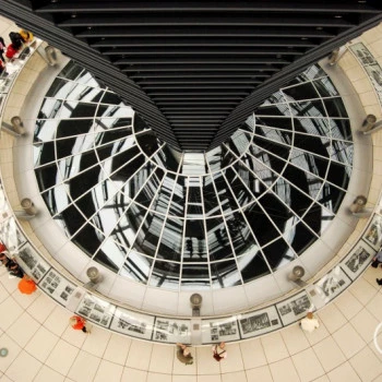 Photo of the dome on the Reichstag in Berlin