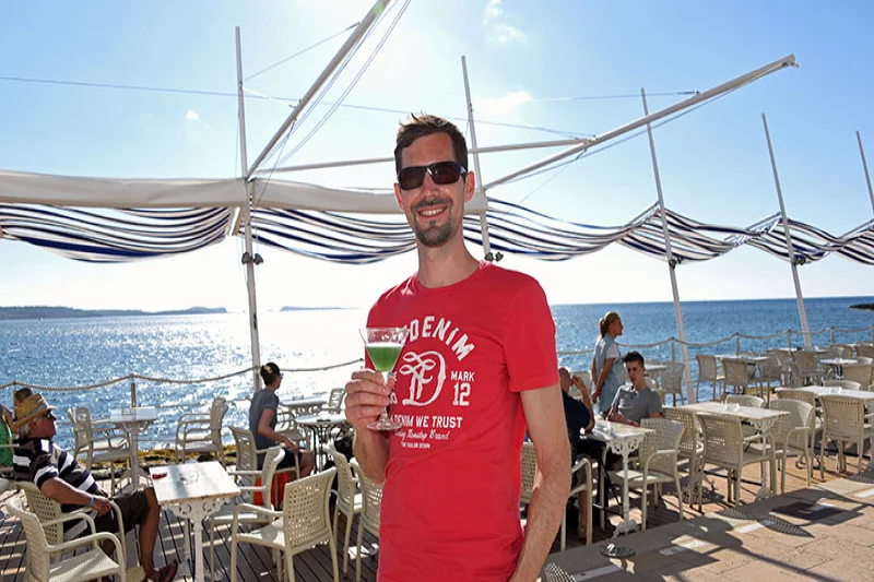 Cafe Del Mar in Sant Antoni de Portmany Cafe Del Mar in Sant Antoni de Portmany