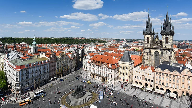 Teynkirche in der Altstadt von Prag