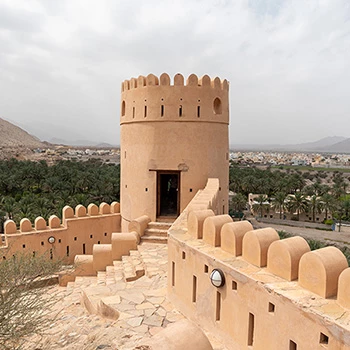 Tower des Fort Nakhal im Oman
