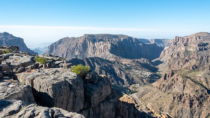 Täler und Berge bei Sayq im Oman