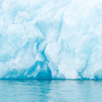 Eiswand im Jökulsarlon Gletschersee