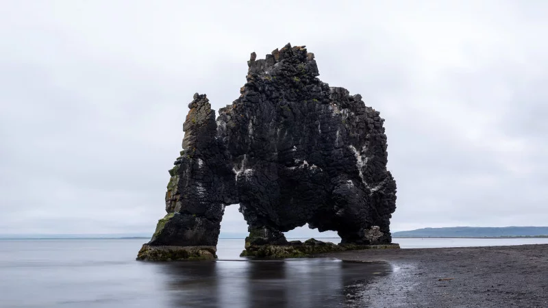 Hvitserkur troll rock