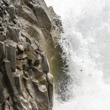 Crashing surf on the Dyrholaey Peninsula