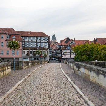 Alte Werrabrücke mit Altstadt Hann Münden