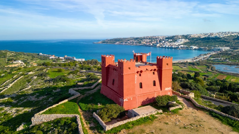 Der rote Turm auf Malta