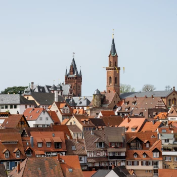 Hermannshof and castle hike in Weinheim