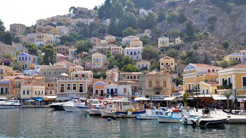 Schöne griechische Insel Symi Schöne griechische Insel Symi