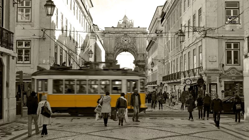 Electrico in Lissabon City Wallpaper Electrico in Lissabon City Wallpaper