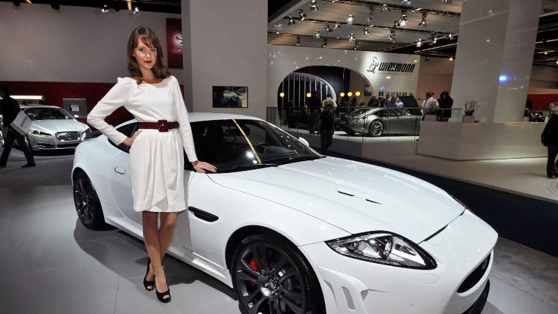 Models at the IAA Frankfurt - Jaguar