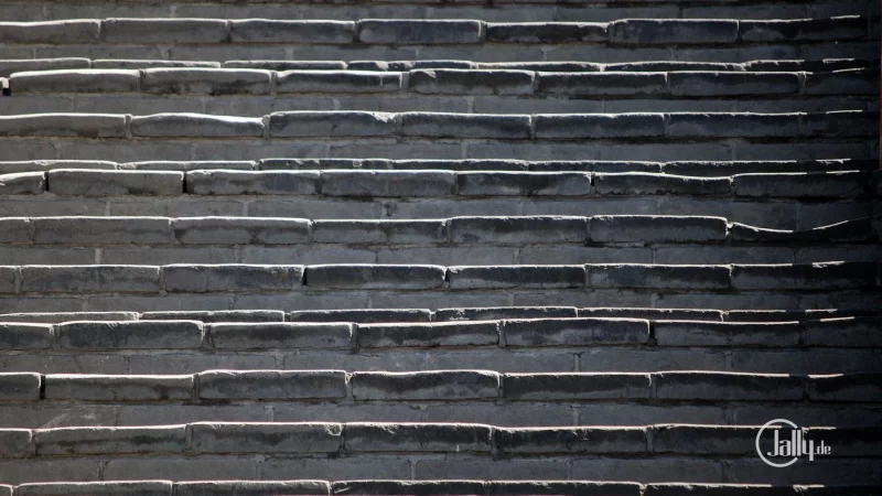 Steinstufen einer Treppe an der Chinesischen Mauer