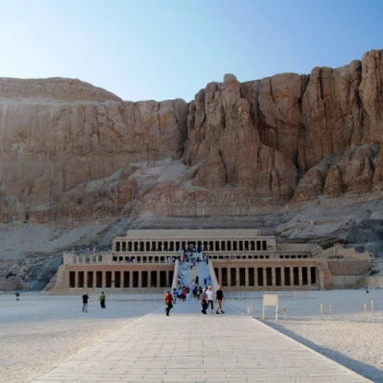 Der Tempel der Hatschepsut beim Tal der Königen in Ägypten
