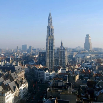 Luftaufnahme Skyline der Stadt Antwerpen in Belgien